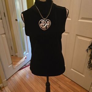 Chic Black Sleeveless Tank Top